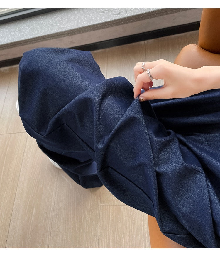 A Old Money Ice Silk Trouser in Dark Blue 💙